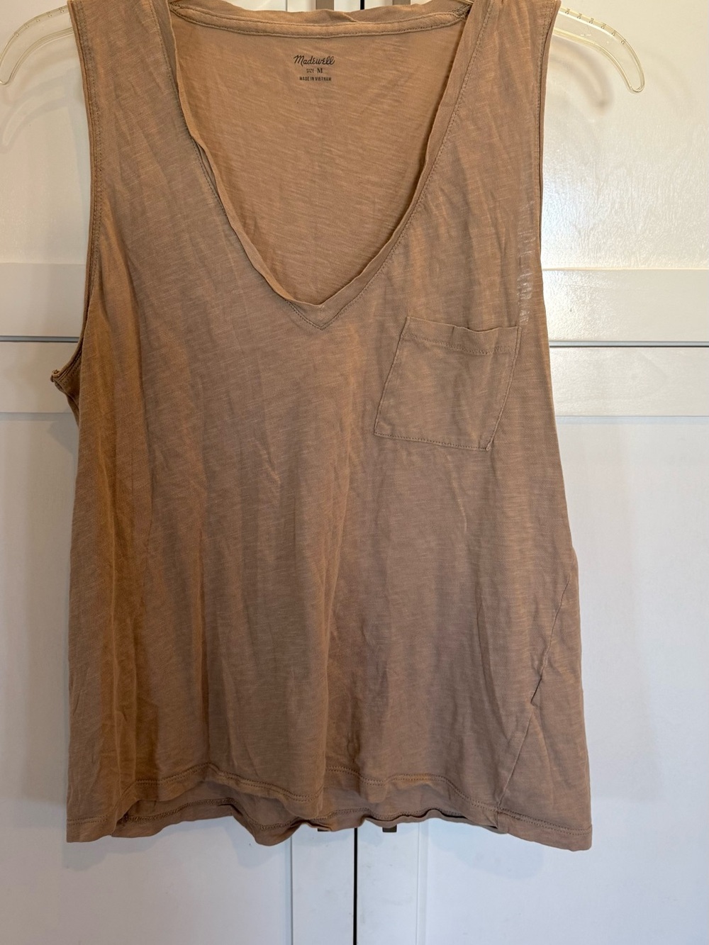 Madewell Taupe V-Neck Sleeveless Pocket Tank - Picture 2 of 8